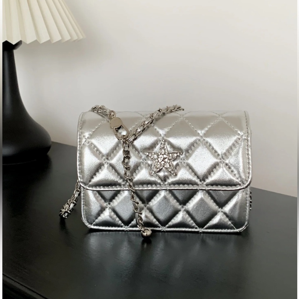 Crossbody Bag Used - Picture 1 of 8